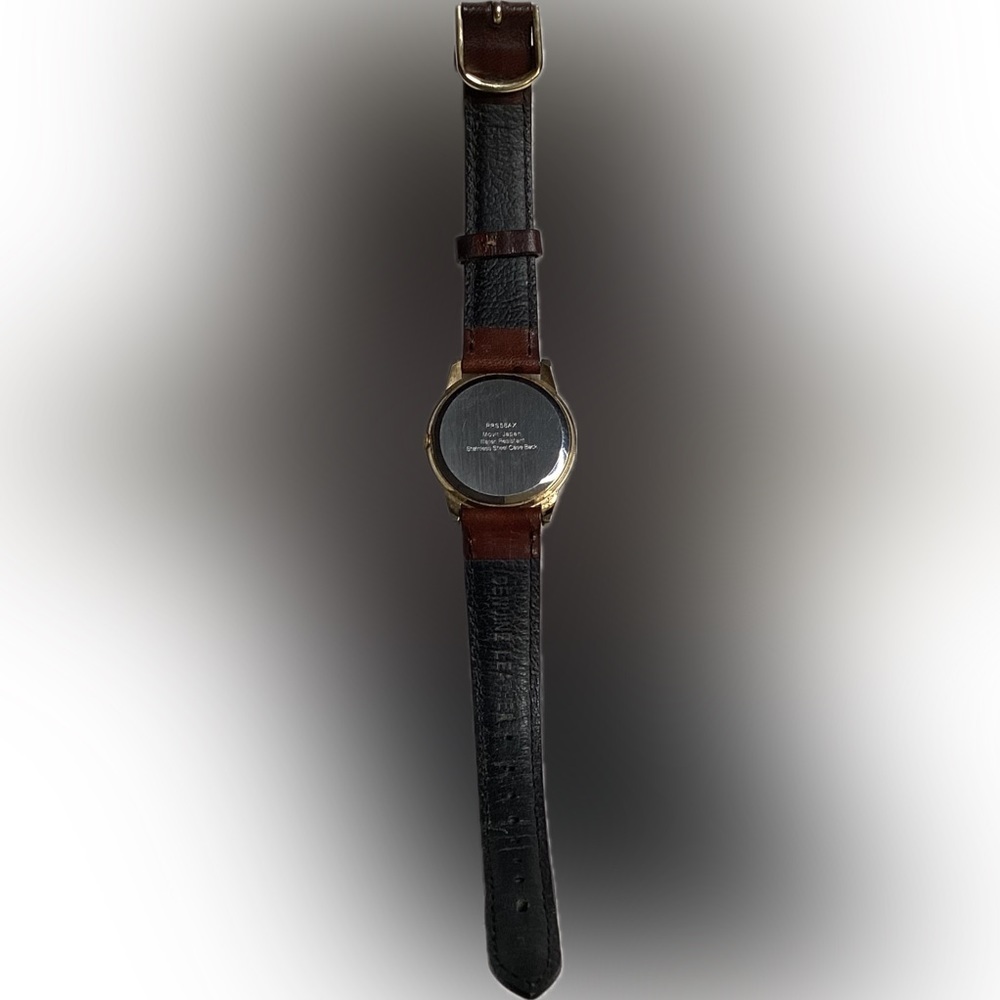 Disney Vintage Quartz Mickey Mouse Leather Strap #RRS58AX - Picture 2 of 2